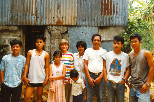 Patenkindfamilie in Baguio