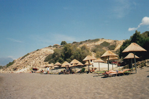 der Strand von Komos