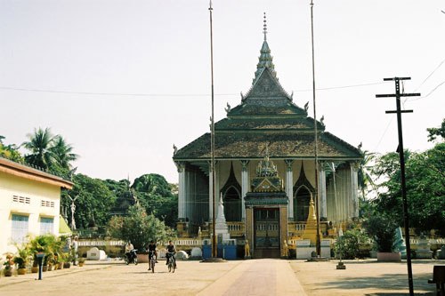 Wat Tahm Rai Saw in Battambang