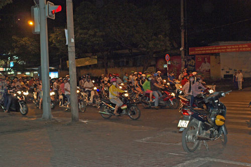 Mopedgetmmel in Saigon