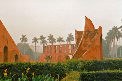 Jantar Mantar im Morgennebel