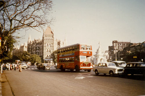 Flora Fountain und Oriental Building