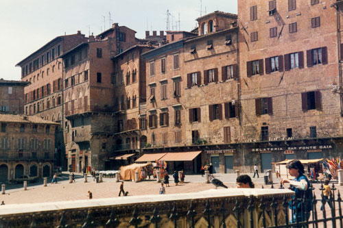 an der Piazza del Campo