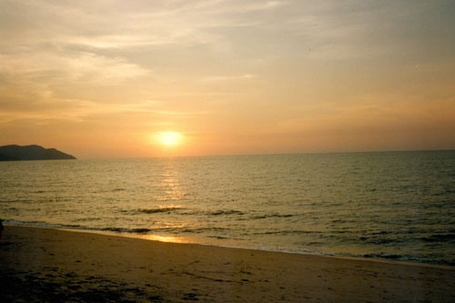 Abendstimmung am Strand von Batu Ferringhi