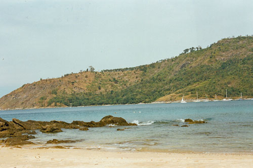 Nai Harn Noi Beach