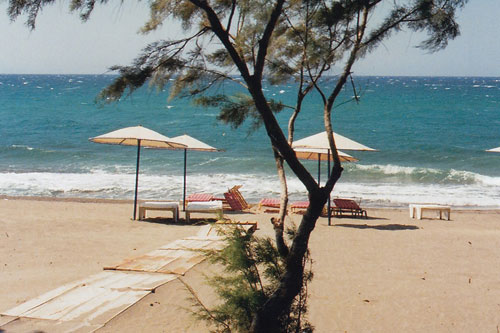 am Strand von Kalamaki