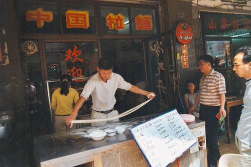 Nudelzubereiter in Phnom Penh