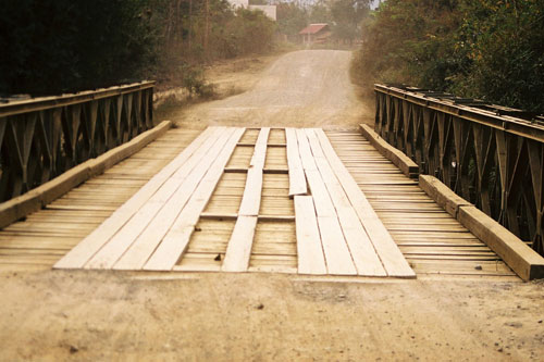 Vertrauen erweckende Brcke bei Luang Prabang