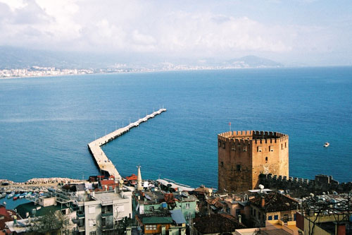 der rote Turm in Alanya