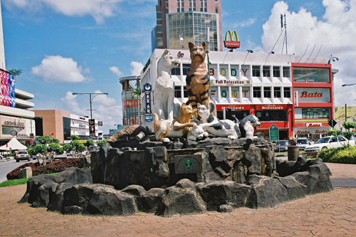 Katzendenkmal in der Jalan Tunku Abdul Rahman