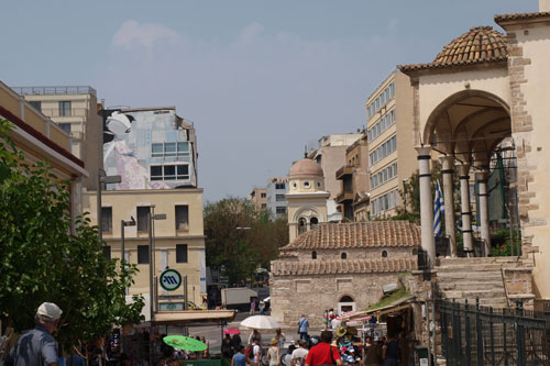 an der U-Bahn Station Monastiraki