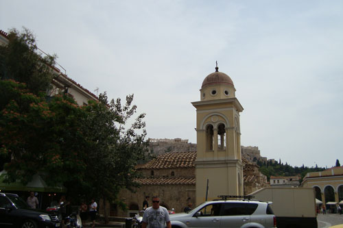 an der U-Bahn Station Monastiraki