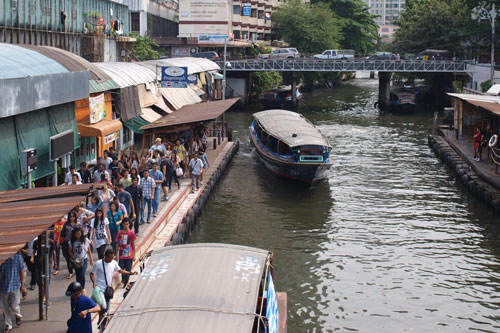 Haltestelle des Klong Bootes: Pratunam