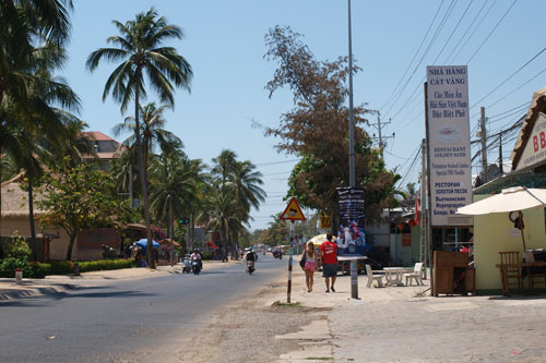 die Hauptstrasse in Mui Ne