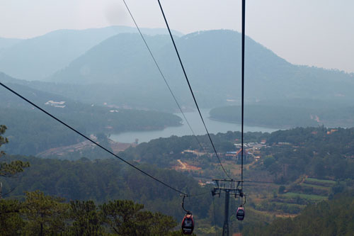 Fahrt mit der Seilbahn von Da Lat