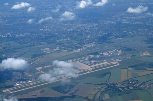 Flughafen Schnefeld von oben