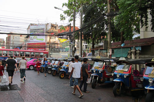 Tuk Tuks in der Soi Rambuttri