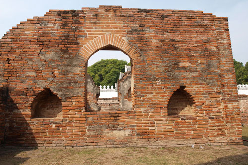 Lagerhuserim Phra Narai Ratchaniwet 