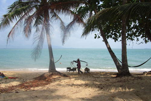 der Strand am Shangrilah in Maenam