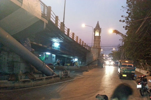 Abendstimmung an der Krung Thon Bridge