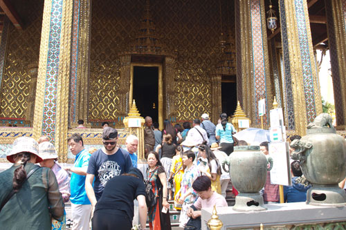 Gedrnge am Jade-Buddha-Tempel