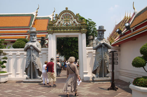 ein Tor im Wat Po