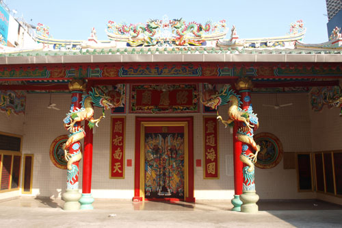 chinesischer Tempel in der  Soi Charoen Krung