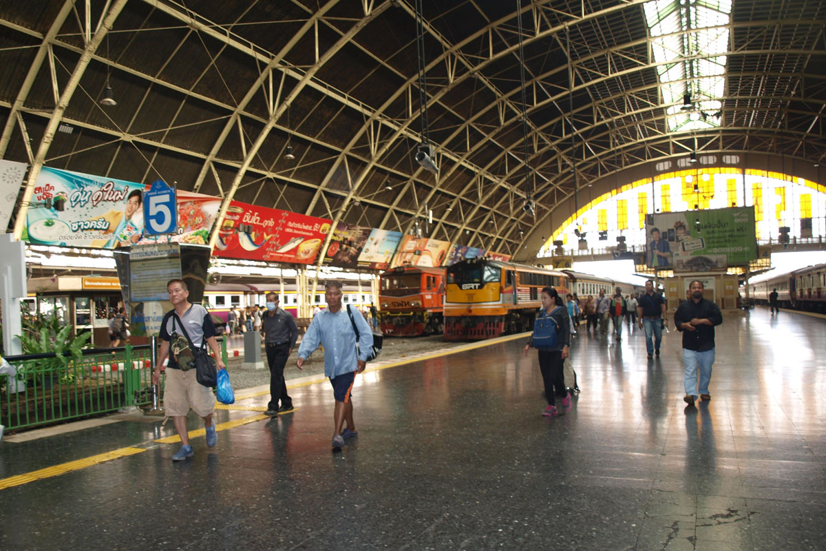 im Bahnhof Hua Lamphong