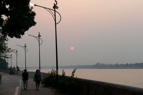 Sonnenuntergang am Mekong