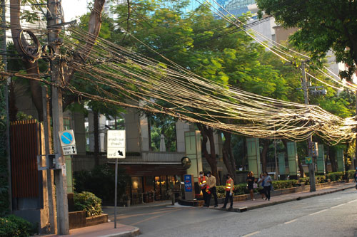 bersichtliche Elektrik Soi Sala Daeng 1