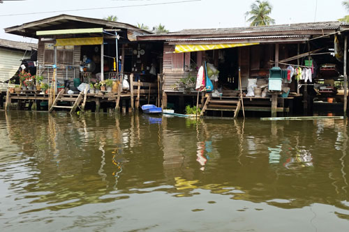 Rckfahrt auf dem Flu Om Non nach Nonthaburi