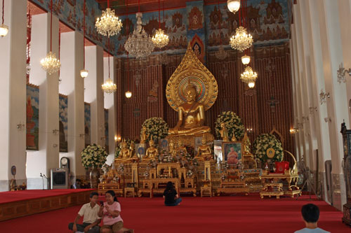 Wat Chanasongkhram Ratchaworamahawihan