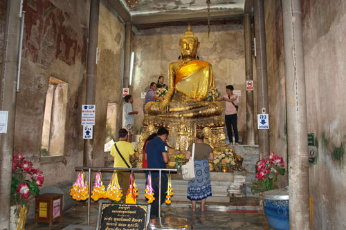 Wat Bang Kung, der Tempel im Baum