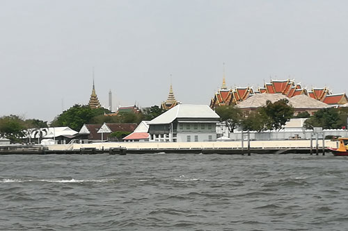 Fahrt mit der Fhre von Wat Arun nach Tha Tien