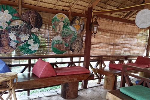 kleines Museum am  Wat Phou