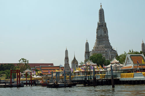 Fahrt mit der Fhre ber den Chao Phraya